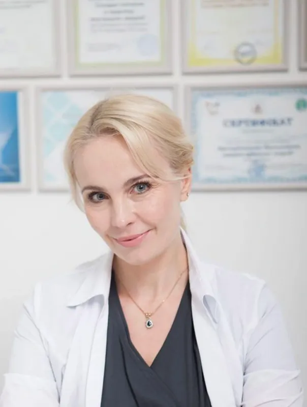 Капінус Ярослава Сергіївна - невролог, голкорефлексотерапевт, лікар вищої категорії